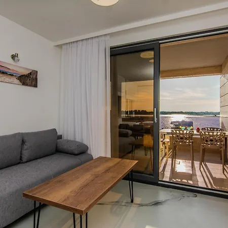 Apartmanidas34 *