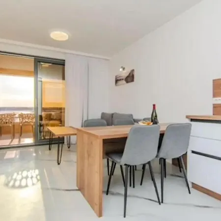 Apartmanidas34 *
